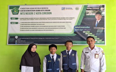 Lolos OSN Tingkat Provinsi, Dua Siswa MTs Negeri 2 Kota Cirebon Terima Apresiasi dari Kepala Madrasah
