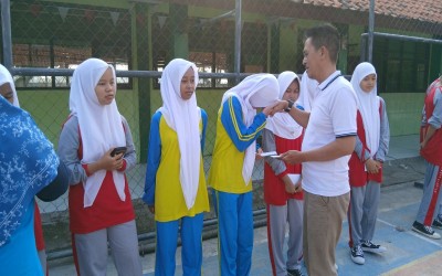 Merajut Empati di Bulan Muharam, MTs Negeri 2 Kota Cirebon Berbagi Kebahagiaan dengan Anak Yatim dan Piatu