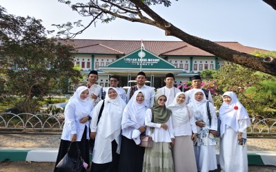 20 ASN MTsN 2 Kota Cirebon Ikuti Upacara Hari Santri Tingkat Provinsi Jawa Barat di Indramayu