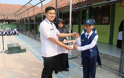 Fachmi Syahirul Agung Kembali Harumkan MTsN 2 Kota Cirebon dengan Meraih Medali Perak pada Kejuaraan Pencak Silat SABHURA CUP 2026